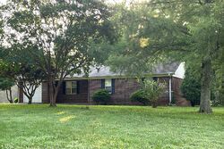 Pre-foreclosure in  Gatlin Rd Ardmore, AL 35739