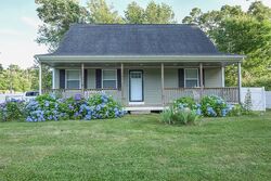Pre-foreclosure in  Hathaway Rd Acushnet, MA 02743