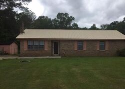 Pre-foreclosure in  LONGSTREET DR Livingston, AL 35470