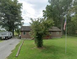 Pre-foreclosure in  Franklin Ave Benton, IL 62812