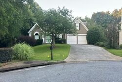 Pre-foreclosure in  Preakness Ln Suwanee, GA 30024