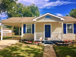 Pre-foreclosure in  E Chalmette Cir Chalmette, LA 70043