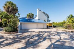Pre-foreclosure in  Kings Point Dr Largo, FL 33774