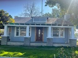  S Maple St, Pixley CA