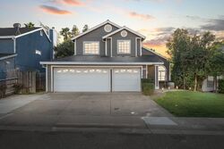 Pre-foreclosure in  Old Dairy Dr Antelope, CA 95843