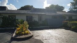Pre-foreclosure in  Sw 69th Ter Hollywood, FL 33023