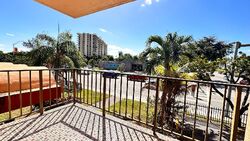 Pre-foreclosure in  Ne 123rd St  Miami, FL 33161