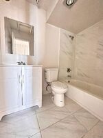 Pre-foreclosure in  NE 123RD ST Miami, FL 33161