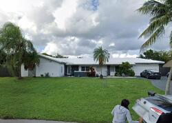 Pre-foreclosure in  Sw 281st St Homestead, FL 33033