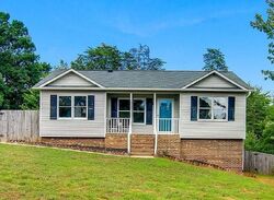  Marie Dr, King NC