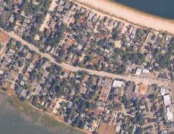 Pre-foreclosure in  Jackson Ave Bayville, NY 11709