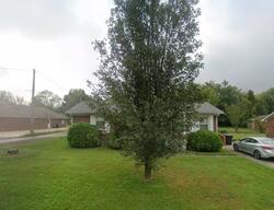 Pre-foreclosure in  Apollo Dr Mount Washington, KY 40047