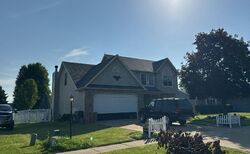 Pre-foreclosure in  Sandhurst Dr Sandwich, IL 60548