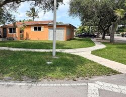 Pre-foreclosure in  Nw 12th Ave Miami, FL 33168