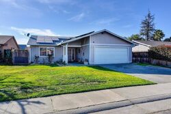 Pre-foreclosure in  SUMMERPLACE DR Citrus Heights, CA 95621