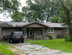 Pre-foreclosure in  N Osage Dr Bourbonnais, IL 60914