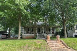 Pre-foreclosure in  W Park St Buford, GA 30518