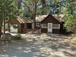 Pine Ave, Angelus Oaks CA