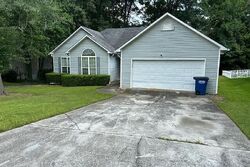 Pre-foreclosure in  Ferncliff Ter Macon, GA 31204