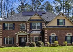 Pre-foreclosure in  Cherry Wood Dr Loganville, GA 30052