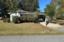 Pre-foreclosure in  Watson St Hawkinsville, GA 31036