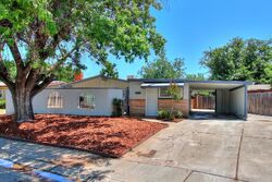 Pre-foreclosure in  Mendocino Blvd Sacramento, CA 95824