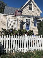 Pre-foreclosure in  SWAN AVE Old Lyme, CT 06371