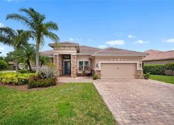  Founders Cir, Naples FL