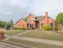 Pre-foreclosure in  Fernwood Dr Edmond, OK 73034