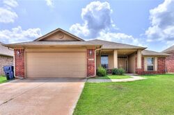 Pre-foreclosure in  Nw 179th Ct Edmond, OK 73012