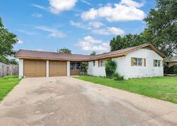 Pre-foreclosure in  Oakdale Dr Temple, TX 76502