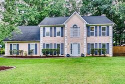 Pre-foreclosure in  Retner Dr Sw Mableton, GA 30126