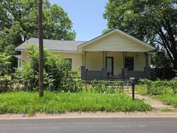 Pre-foreclosure in  N S St Fort Smith, AR 72904