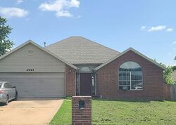 Pre-foreclosure in  Orchard St Springdale, AR 72764