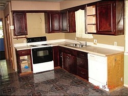Pre-foreclosure in  SE E ST Bentonville, AR 72712