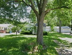 Pre-foreclosure in  Sunburst Ave Waterford, MI 48329