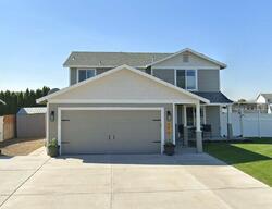 Pre-foreclosure in  Kubota Ln Pasco, WA 99301