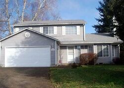 Pre-foreclosure in  Ne 135th Ct Vancouver, WA 98682