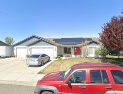 Pre-foreclosure in  Jefferson Dr Pasco, WA 99301