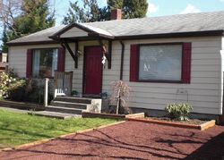 Pre-foreclosure in  9th Avenue Ct S Tacoma, WA 98444