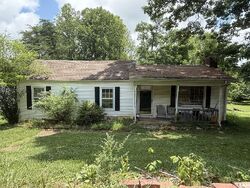  Harvey St, Rocky Mount VA