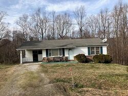Pre-foreclosure in  Lafayette Dr Danville, VA 24540