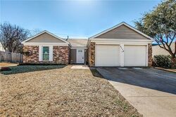  Twinhill Ct, Arlington TX