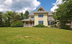 Pre-foreclosure in  Deck St Jamestown, RI 02835