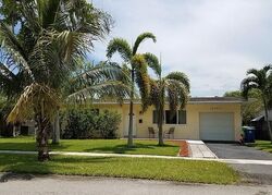 Pre-foreclosure in  Nw 25th St Fort Lauderdale, FL 33322