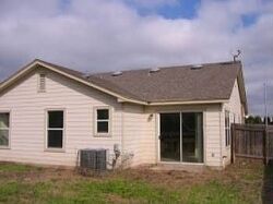 Pre-foreclosure in  Kings Canyon Dr Taylor, TX 76574