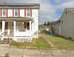  W 4th St, Everett PA