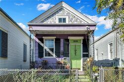 Pre-foreclosure in  Bartholomew St New Orleans, LA 70117