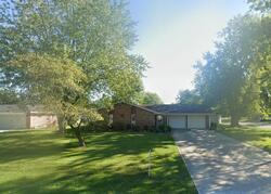 Pre-foreclosure in  Poppy Dr Wapakoneta, OH 45895