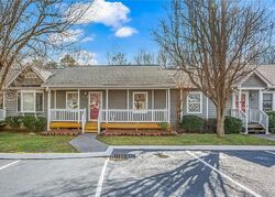Pre-foreclosure in  Windchase Ct High Point, NC 27265